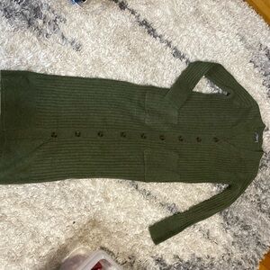 Sweet lovely Sweater dress size small